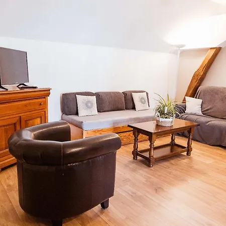 Calmes Avec Piscine, Jardin Et Parking *
