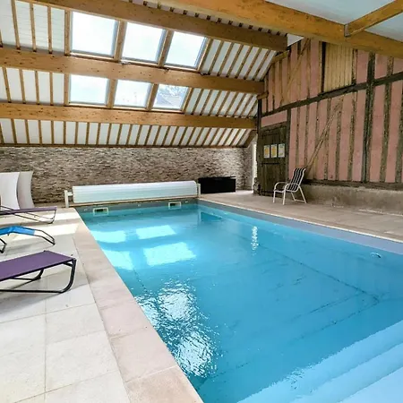 Calmes Avec Piscine, Jardin Et Parking * Bucheres