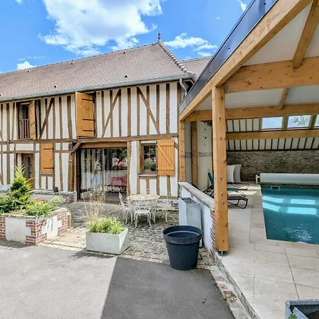 Calmes Avec Piscine, Jardin Et Parking 아파트