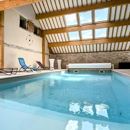 Calmes Avec Piscine, Jardin Et Parking 아파트 *